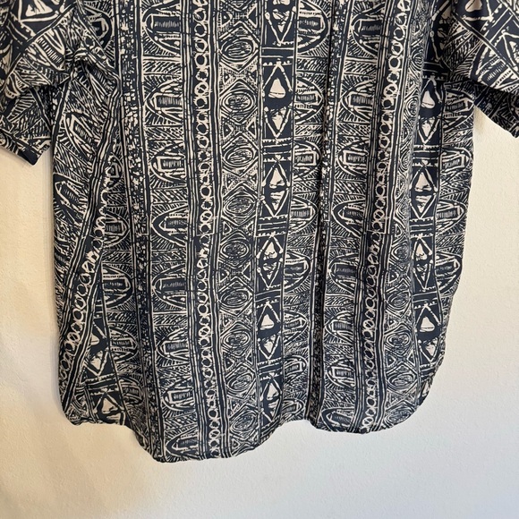 VINTAGE Anna And Frank Shirt Size Medium Button Up Blouse Top Silk - Picture 13 of 15